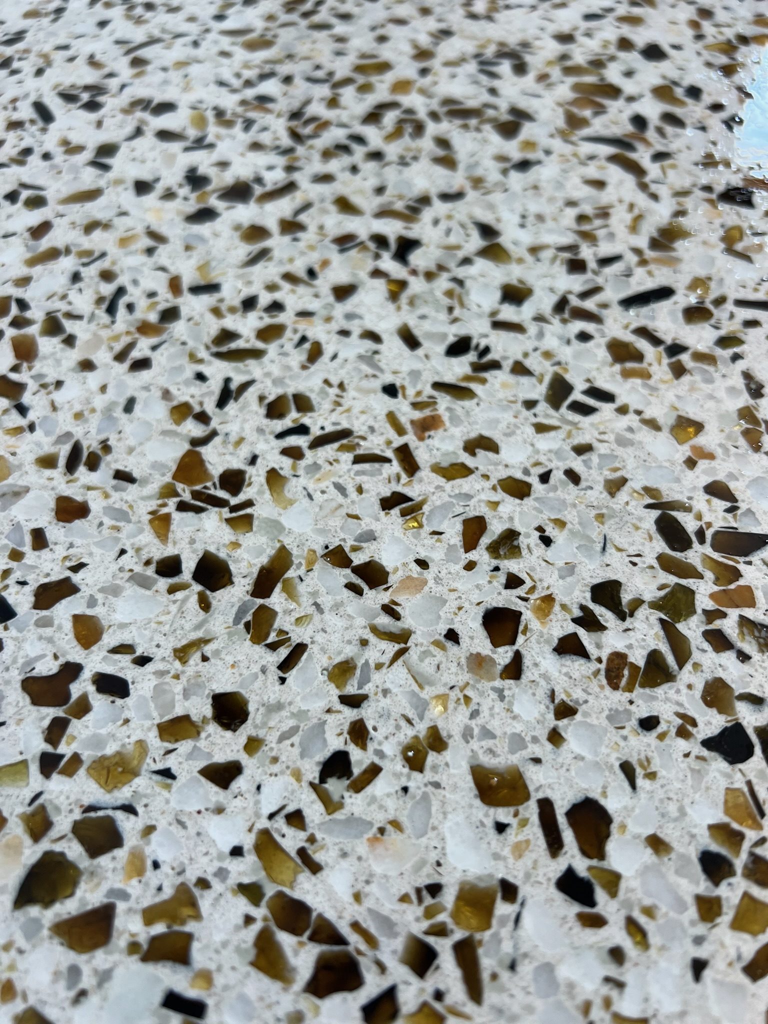 Stone Feel — pavimento decorativo en espacio noble