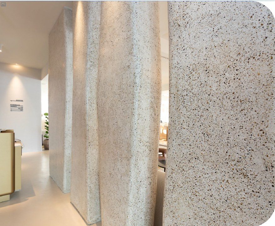 Pasillo Stone Feel terrazo sin juntas